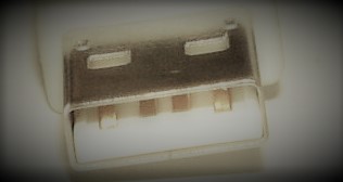 Bild zur Frage: Welchen Stecker sieht man im Bild?